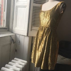gold sparkle dress✨✨✨